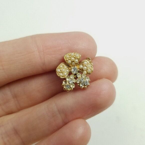 Vintage Tiny Rhinestone and Faux Pearl Flower Brooch, Pansy Lapel Pin, Estate - Picture 2 of 6